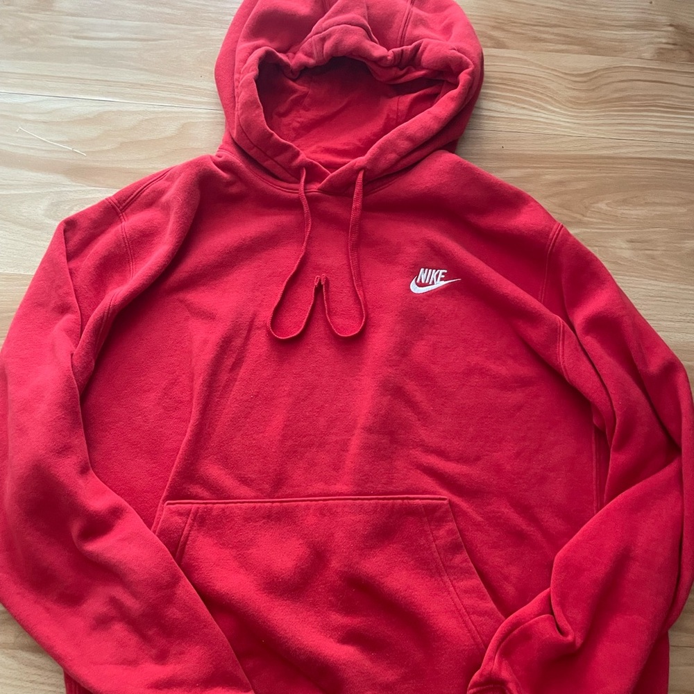 Nike Men's Bold Red Pullover Hoodie